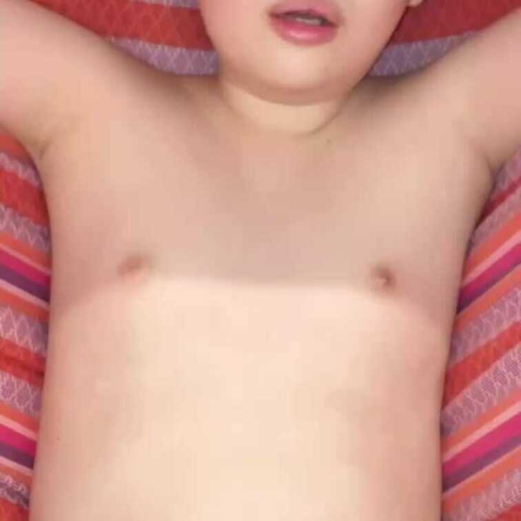 とらをハンモックに寝かせて生巨根挿入❣️