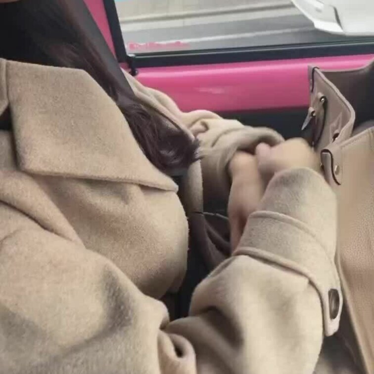 Gカップ美女の乳揉み🥰
とりあえず無料公開するのでいいねください！！