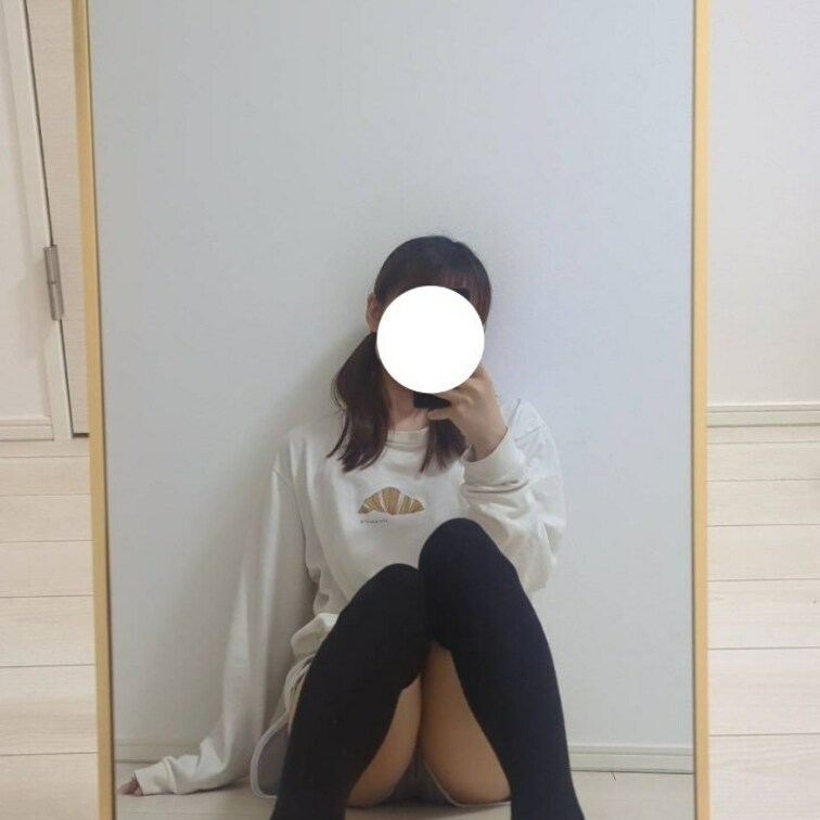 今まであんまりオナニーしてこなくて
他の女の子みたいに気持ちよくなりたくてオナニー研究始めました(〃ω〃)

みん