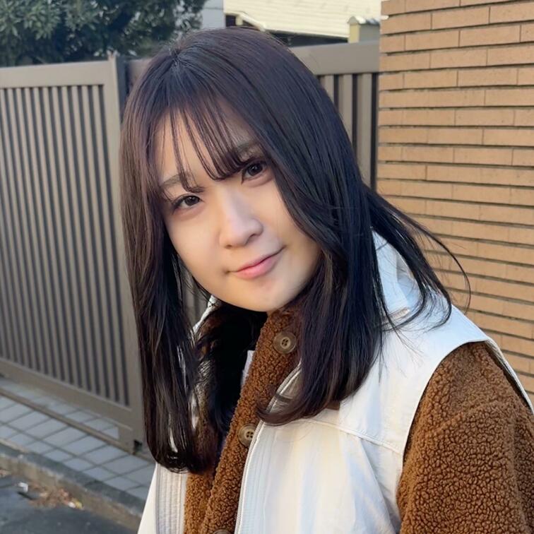 #245【NAMI 20歳】
今回ストリートスナップに協力してくれたのは、トレンドのボアジャケットコーデが可愛いNAM