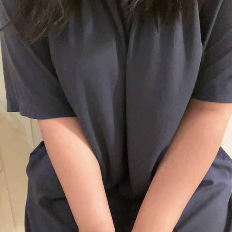 白くてやわらかいおっぱい 🤍