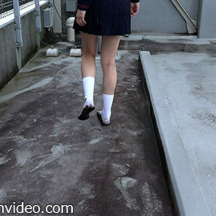 ■衣装、備品:

   ・制服

   UN18

   ・ソックス

   メルカリで送付した白ソック