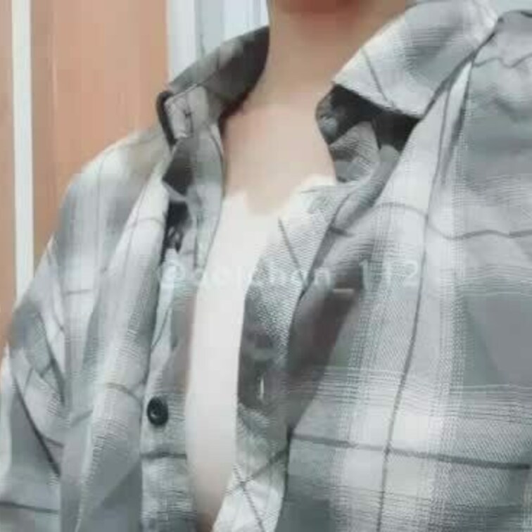 乳首で遊んでみる？？☺️