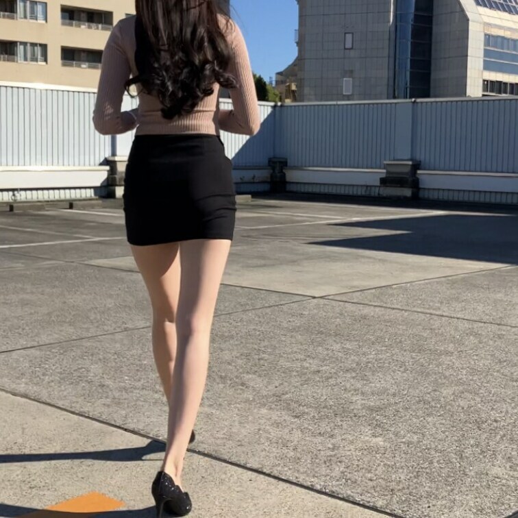YouTubeアップしました！
https://youtu.be/Xk2KrELpX6U
上下ピチピチタイトコーディ