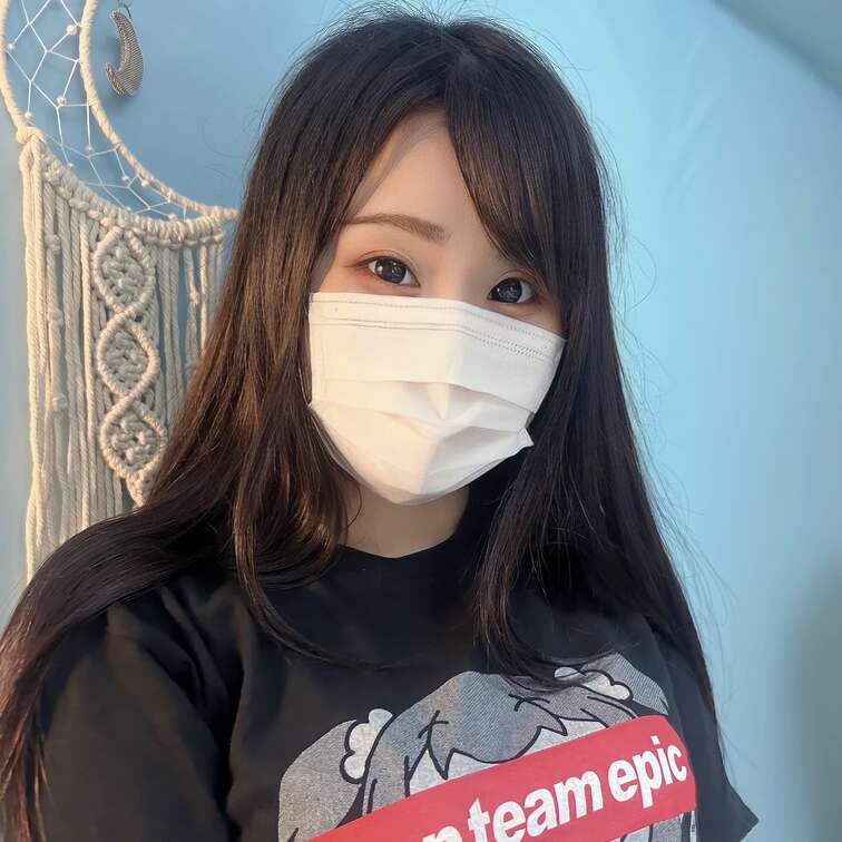 NO.33《YUINA/22》学生

今回は大人しい感じのミニスカ学生が登場！❤️

最近開始しました
性感帯
