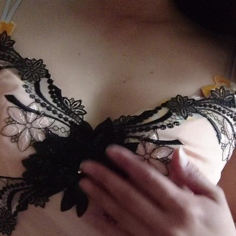 サルート✕スタファイ♥
いつもとちょっと雰囲気が変わったかな？？
ノー加工ノー照明だよん♥