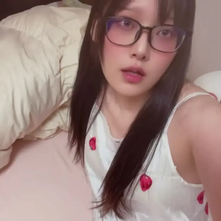 夜寝る前にこっそりおなに😳今回はおしり意識😘❤️