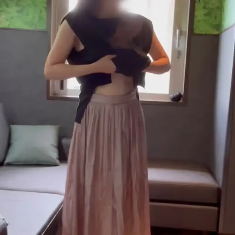 普段着からの着替え動画です🤭