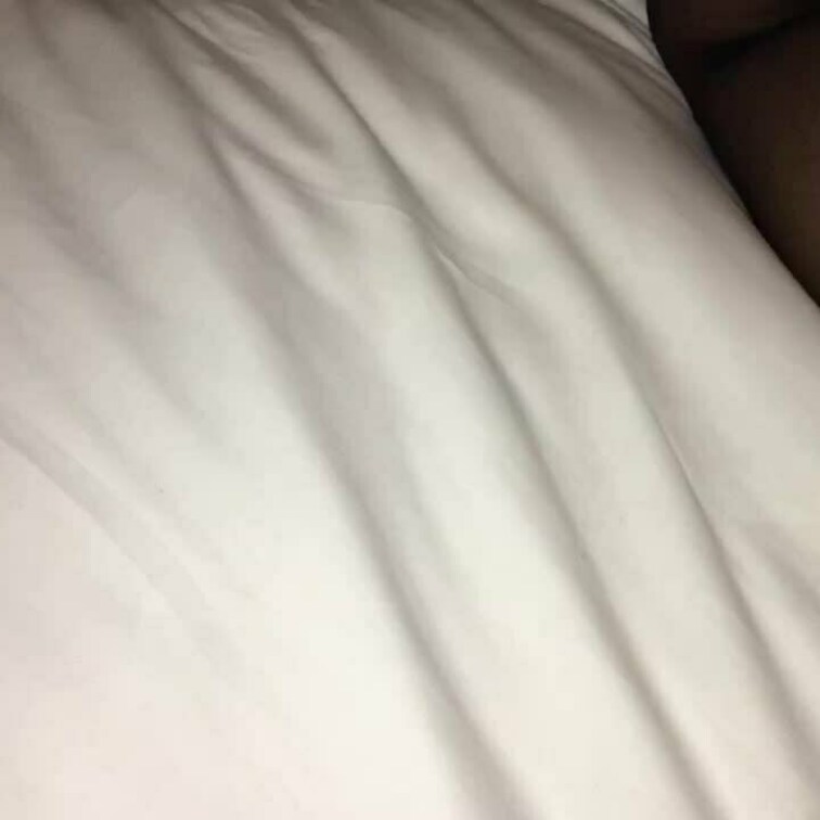 ひたすらストッキング女子のお尻を愛でてる動画笑
黒ストッキングに白紐パンティ。
完璧じゃないですか？✨