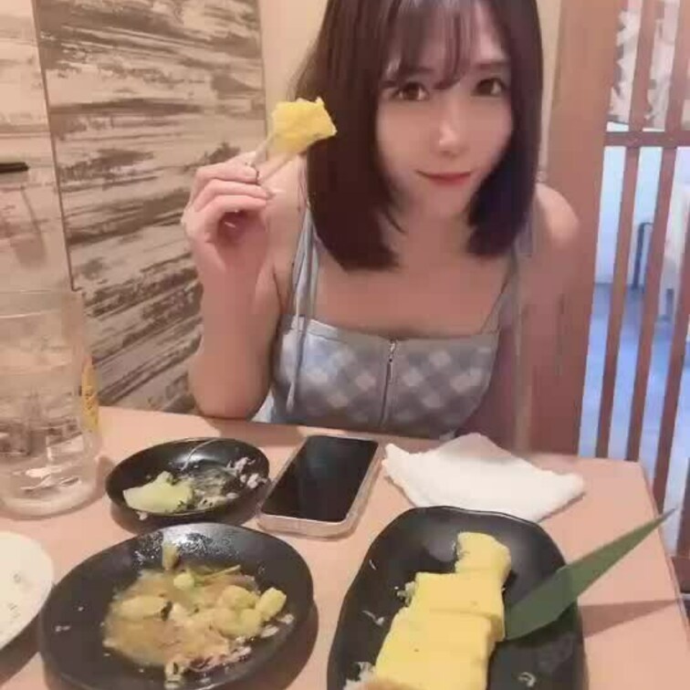 玉子焼き食べさせてあげる🥳❤️