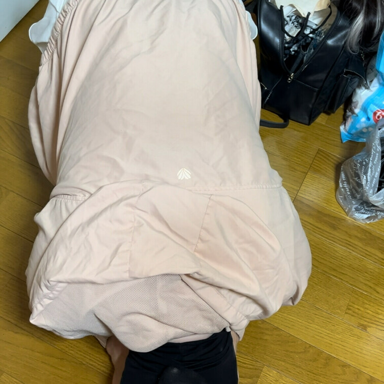 口便器使用前の土下座挨拶からのケツスパンキングです。
