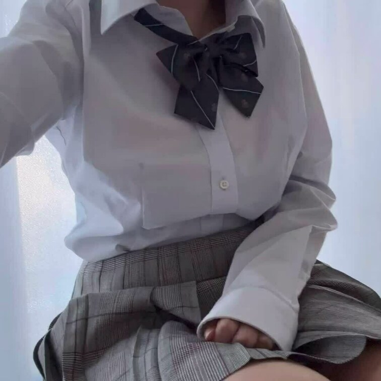 2024年初動画です！
かなり接近めで撮ってみました。。
たくさん我慢してます。。
ドキドキ。。


今後見