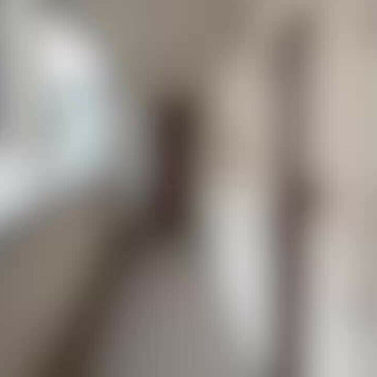 とある日の出来事

「〇〇時に家に行くから」とだけ連絡していたのですが、よほど使って欲しかったのか下品なポーズで待っ