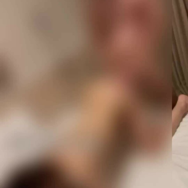 初寝取らせ　バック編

お待たせしました。
最後のバック編となります。

奥さんバックが好きなんで喘ぎ声が一段