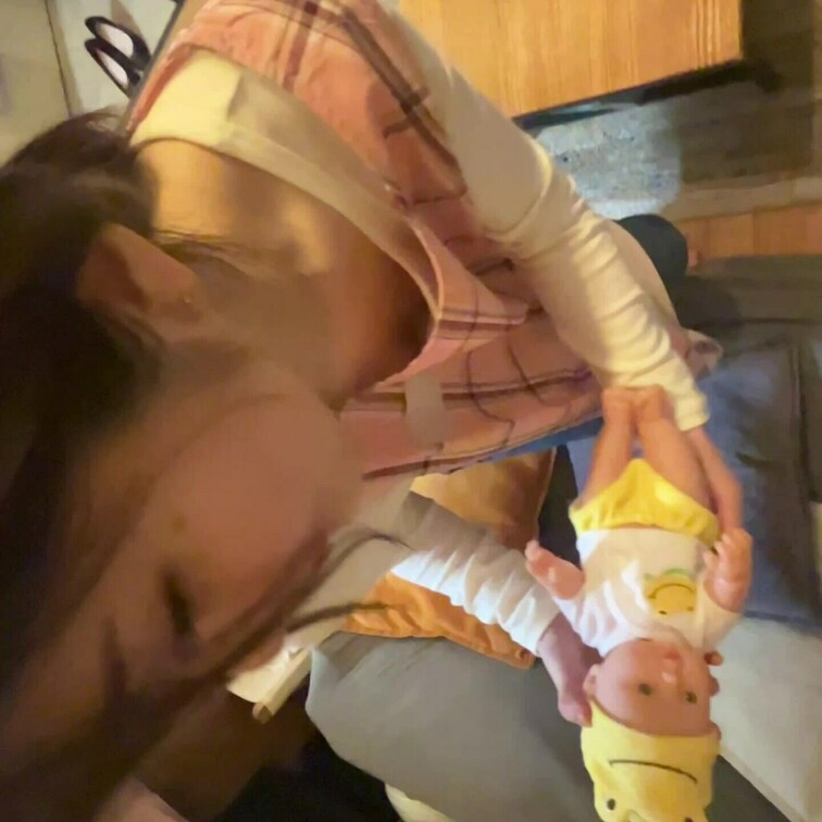 よしよし、今日も元気にゴクゴク💕
大きくなぁれ👶✨