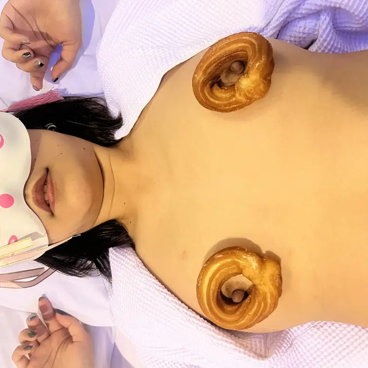 素人さんとリアリティある日常の
作品を動画で紹介しています。
出会い系アプリや位置情報からの
コミュニティアプ