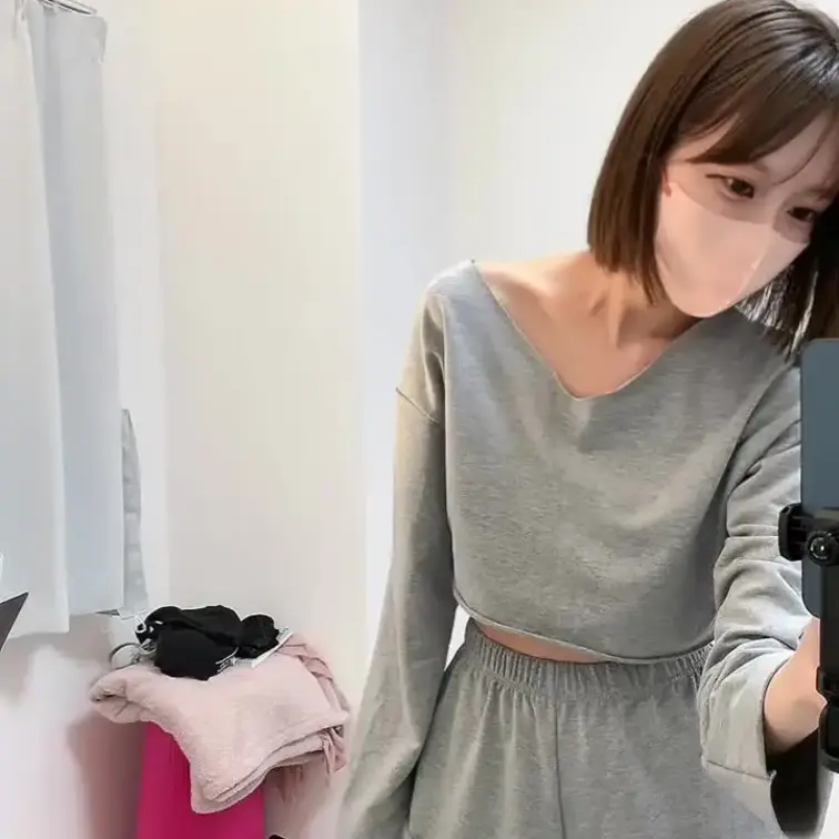 腕をあげてギリギリでない動画にするつもりだったけど右乳首が・・・