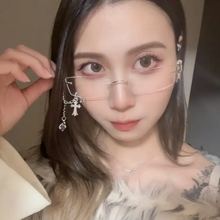 眼鏡さあやちゃん
可愛い？