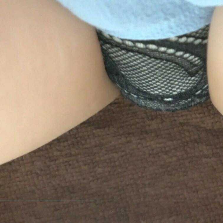 ちょい見せ。本編はこちらから→
#05【陶芸中の胸チラ/パンチラ】バイトに来てくれた巨乳美大生胸チラ・パンチラ‼
