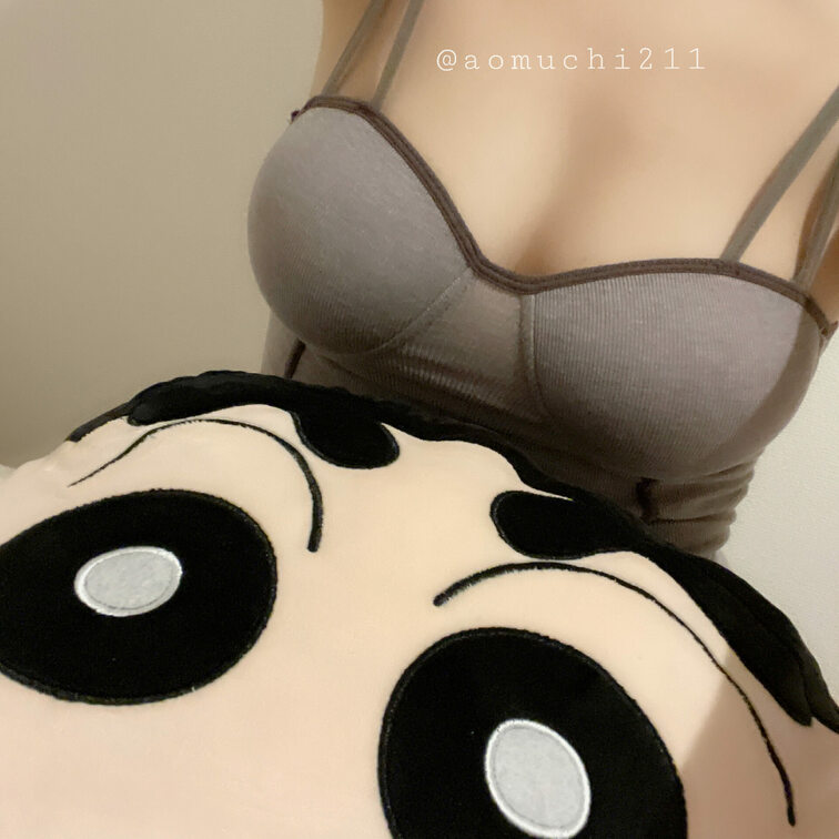 この前ツイッターで言ったしんちゃんのぬいぐるみ❤️💛
毎日ぎゅってしながら寝てる(*ฅ́˘ฅ̀*)

あと、しんち