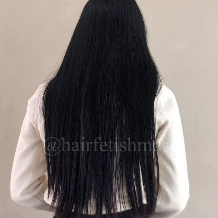 美髪黒髪ロングヘアのヘアアレンジ動画です。
