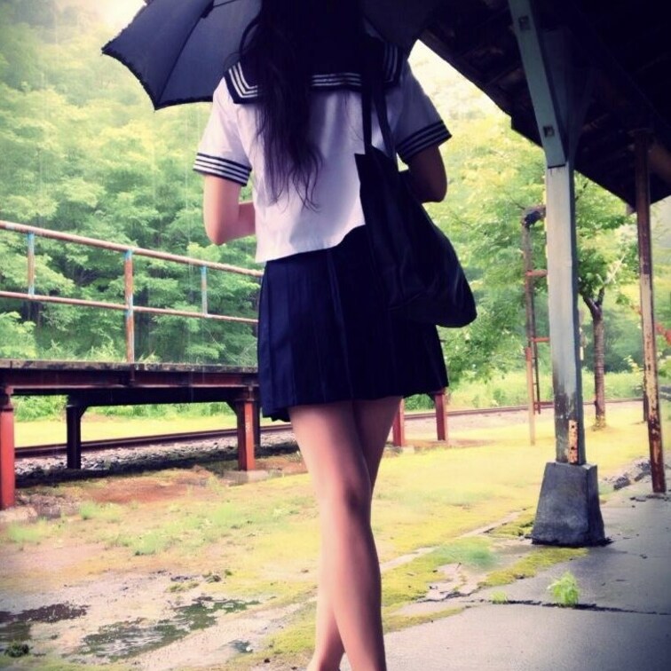 早くも冬の訪れが、あちらこちらで聞こえてくる季節です。

肌の露出度も暫くは少なくなり、男性諸君は我慢しなくてはなり