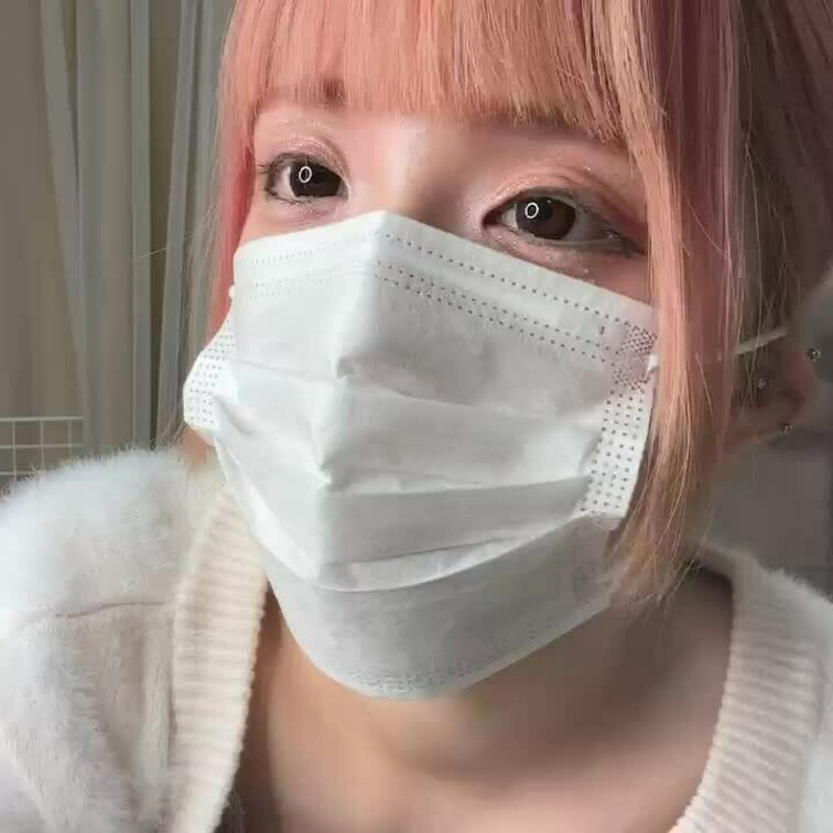 【みれい 20 歳】

みれいさんのライブ配信動画です
生配信 だと、1 回の有料配信を視聴すると、おおよそ平均 