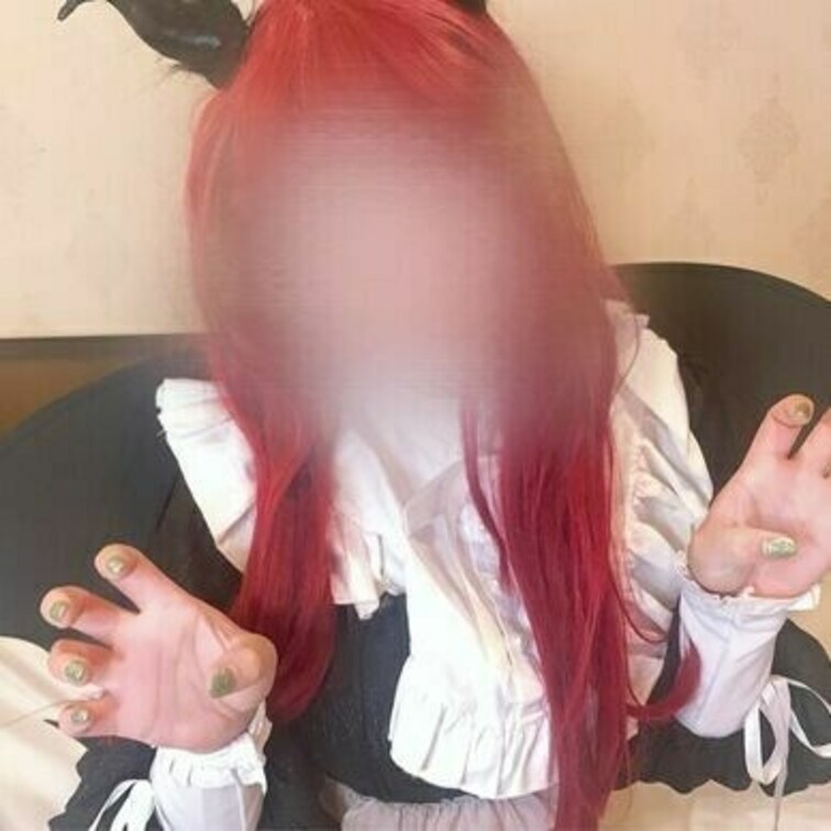着せ替え人形の巨乳小悪魔に手袋手コキされちゃった！

エッチ着せ替え人形ちゃんに手袋手コキをお願いしました〜