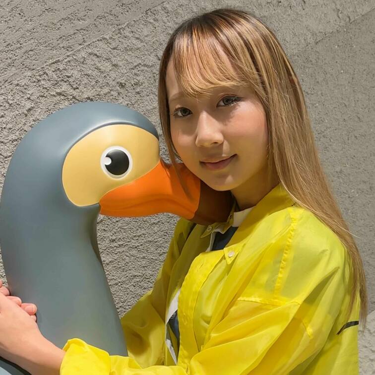 #101【SAYACHI 20歳】
今回ストリートスナップに協力してくれたのは、VETEMENTSのシャツをメインに目