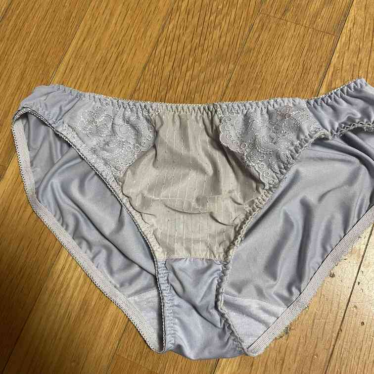今日の妻パン。シミ良し、匂い良し😍
凍っている某つぶやきで公言してますが、おパンティの種類はありません🙏
しかし、妻
