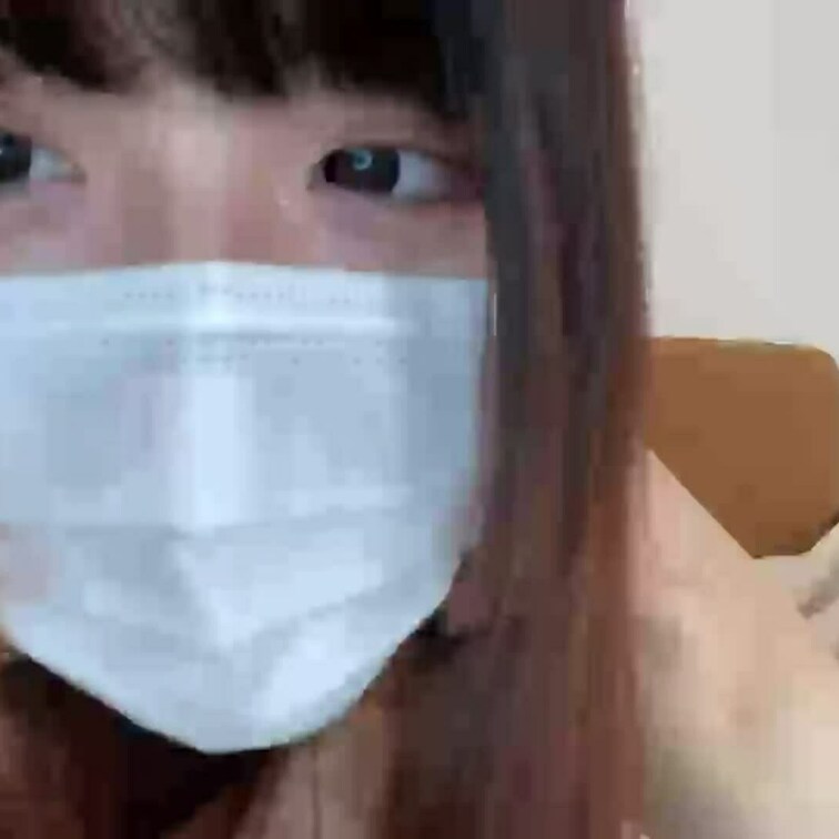 【みれい 20 歳】

みれいさんのライブ配信動画です
生配信 だと、1 回の有料配信を視聴すると、おおよそ平均 