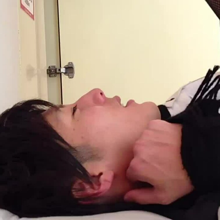 顔なしです。

この方は、当時の僕にはキツすぎて、僕の方から2回目会うのをやめた方です。(笑)

初めて会った時