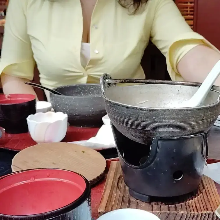♥️露出♥️テーブルの下では淫乱OL
ランチ時にテーブルの下を撮影