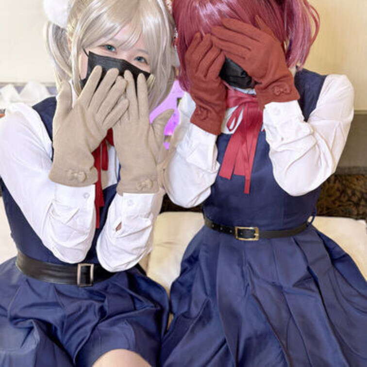 〇〇神W手コキ　両方から逃げられない手コキ

寒くなってきて手袋の季節になりましたね。

手袋をつけた〇〇二人組