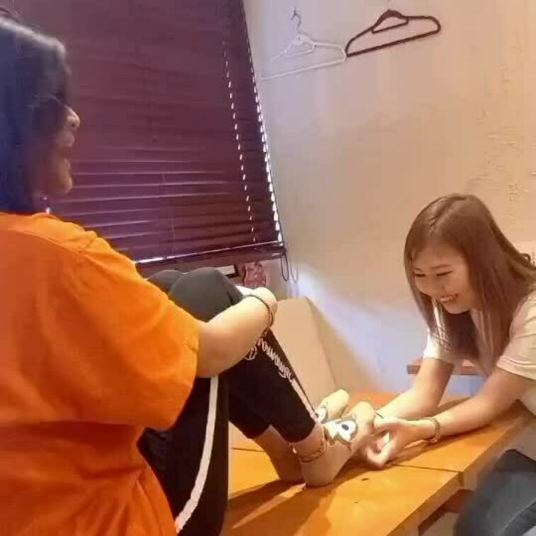 皆様いつもご購入ありがとうございます☺️
今回のくすぐり動画はこちらです👍


是非見てあげてくださいね(  ˆ