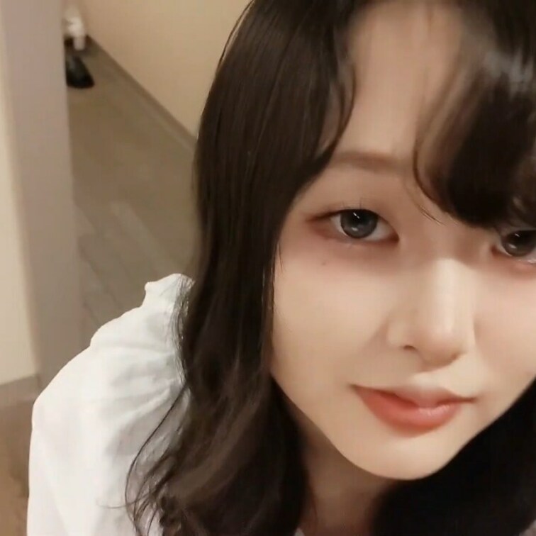 ○○○束されて、責められ過ぎて、感じ過ぎて、いやいやなっちゃってます…

まだまだですね。
頑張ります！

少