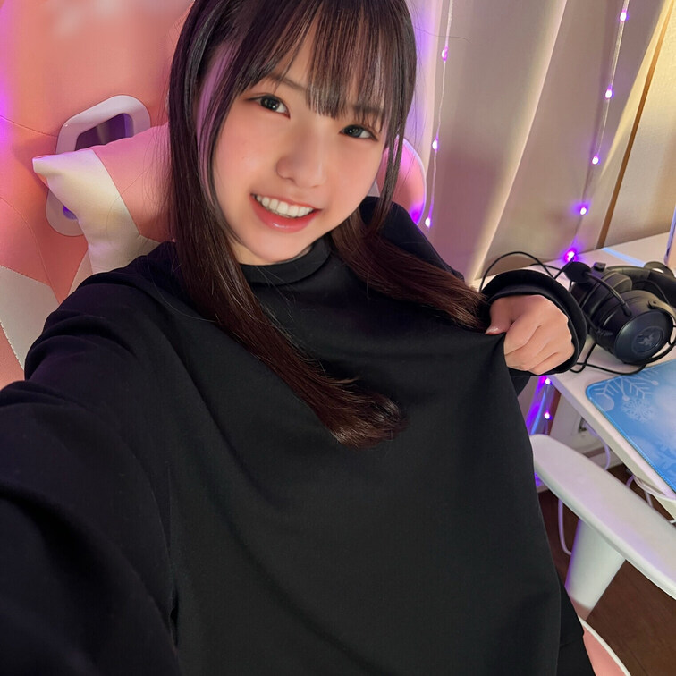 このスウェットおすすめです！
3年くらいずっときてますがこのゆにくろのスウェットめちゃおすすめです🥺ゲームの時もだいた