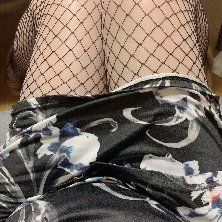 こっちもまじめにやらなきゃなぁ笑
TikT〇kとかもエロじゃない動画上げてるので教えないけど探してみてねｗ
インスタ
