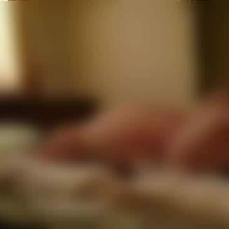 クリ電マ、クリバイブ　風俗嬢面接前の御婦人7

ちゃんと足で挟んでクリに当てとくように言ったのに僕が当て直すと声変わ