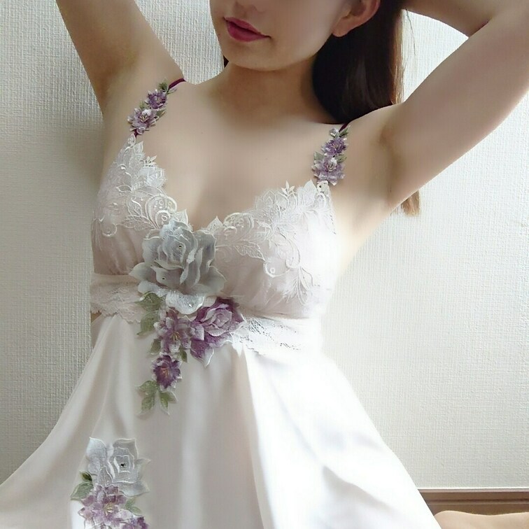 日曜日もお疲れ様でしたぁ(๑´`๑)♡
ちょっとフォロワー様に質問なんですがおマンチョに2本刺しって興味ありますか？？