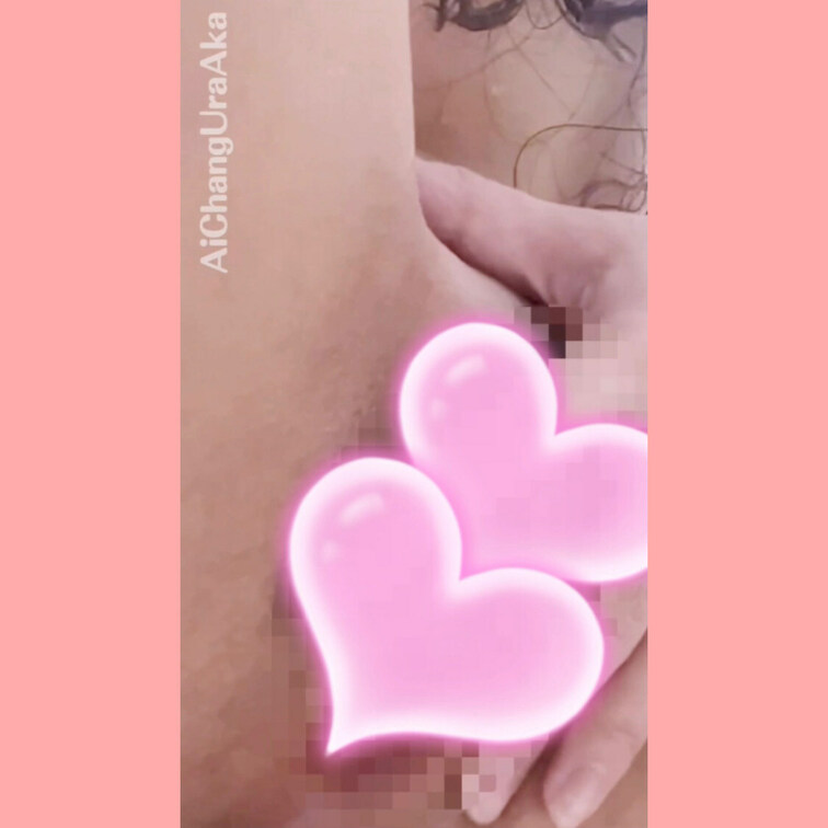 おま◯こからなにかがでちったよ？💓
--
♡を押して応援してください♡

お風呂でなにかが出まちた
これはなん
