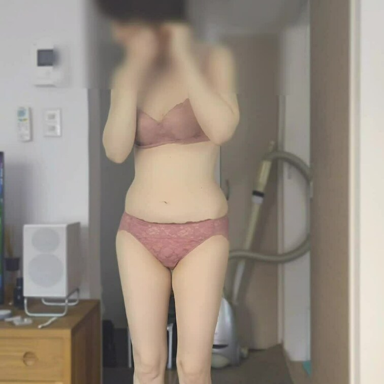 イオンとかで清楚そうな人妻見ると色々妄想しますよね？どんな下着着てるかなとか、こんな清楚そうでも、旦那のちんぽ咥えてるの