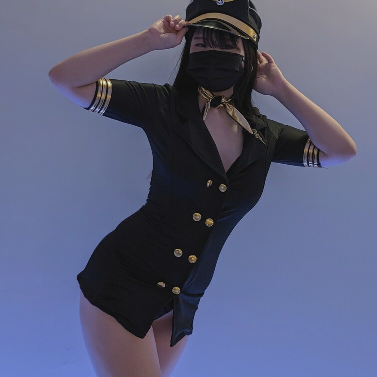 どすけべなCAさんコスプレです…✈✈

ヒミツの濃厚機内サービスはえちコースに載せますっ！！💗💗


It's