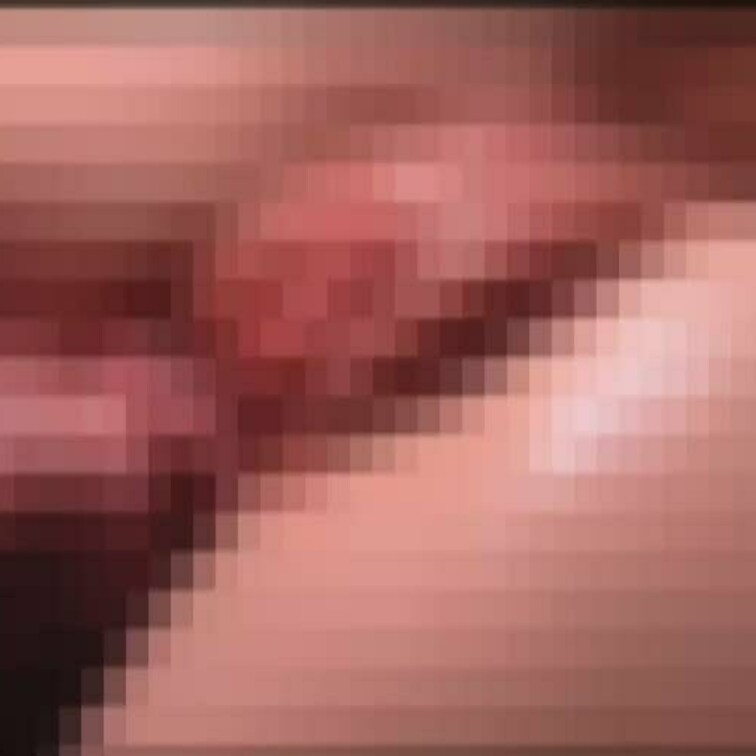 【美少女】
体だけでなく全てが完璧な美少女
エロすぎてこっちが耐えられなかった
正常位が気持ち良すぎてずっとやって