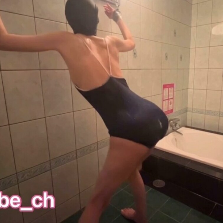 【電動連射水鉄砲で真夏の制裁】サンプル・お試し.ver 元レースクイーンにスクール水着を着せ、たっぷりとスケベな身体全体