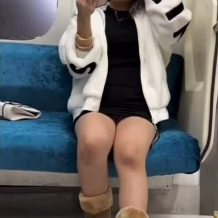 電車の中で
ちょっと長めだよー