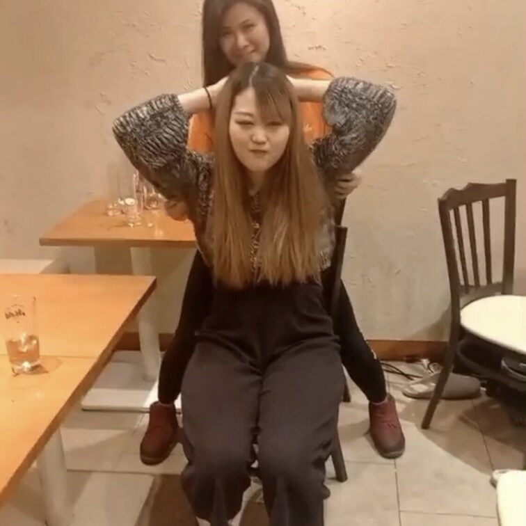 皆様いつもご購入ありがとうございます☺️
今回のくすぐり動画はこちらです👍

是非見てあげてくださいね(  ˆОˆ