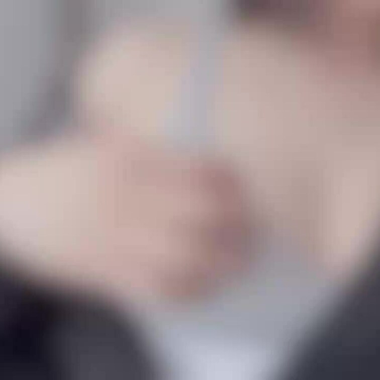 有料プランのサンプル動画💭
ブラからおっぱいぶるんって出て触ってるとこ動画撮りました…❕