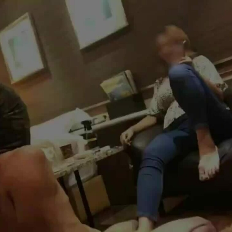 高身長な美女様にいじめられたい方は是非！
超爆乳で追い込まれるパイズリ も発見！

フルは↓↓↓

https