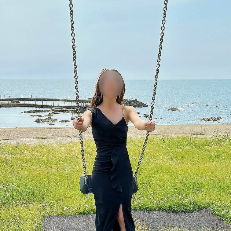 公園で露出遊び🎵
露出遊び画像を３２枚💖
応援プランに掲載しました✨